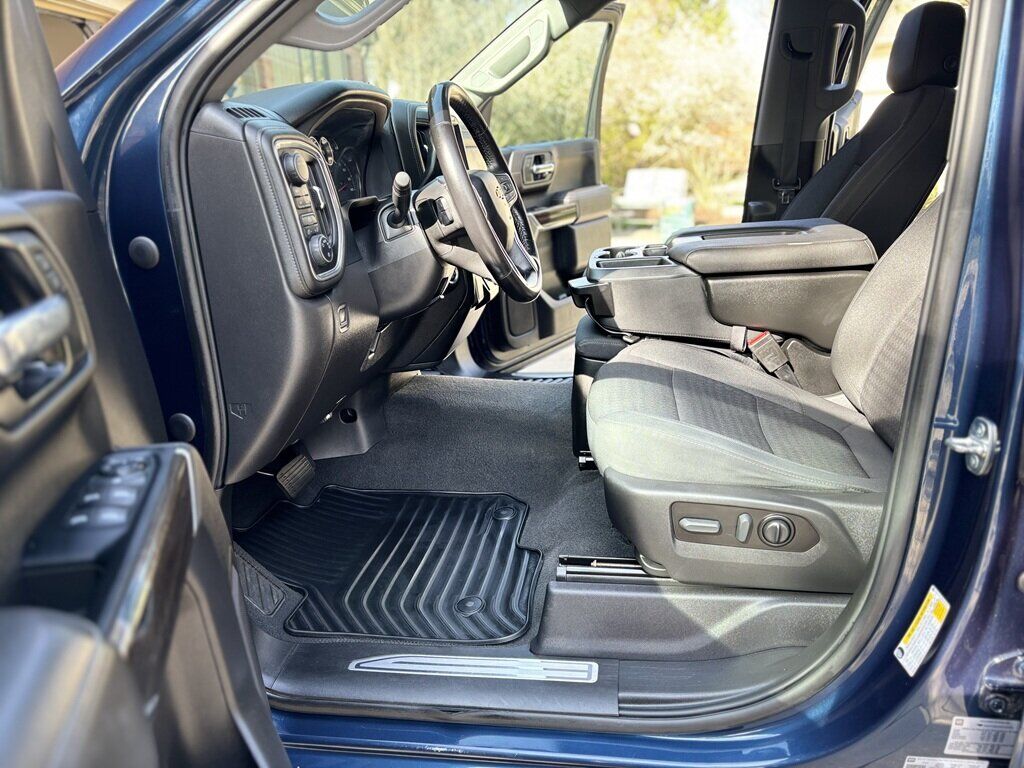 Engine bay detailing